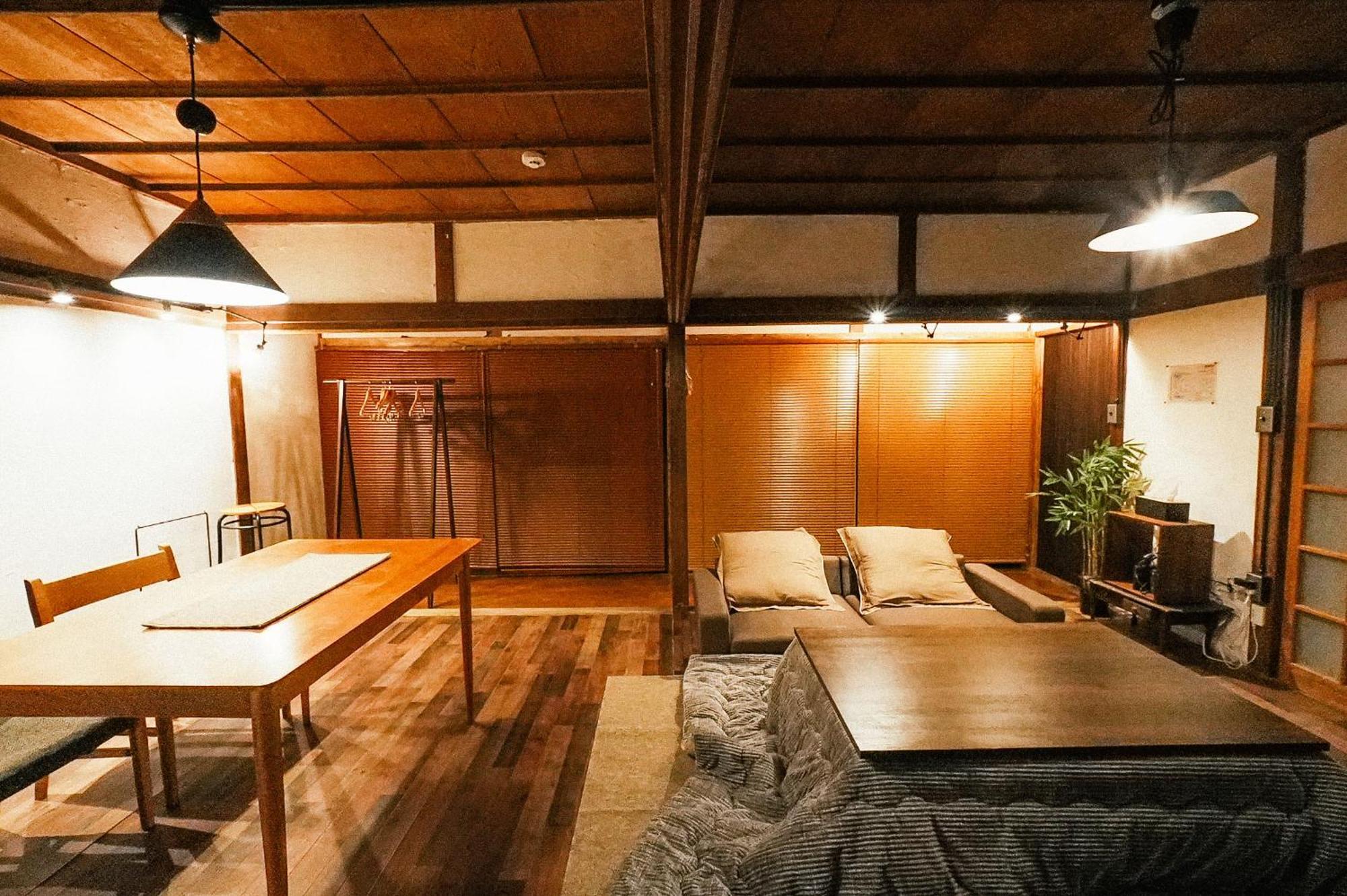 松本市の一棟貸し切りできる古民家 Exteriör bild